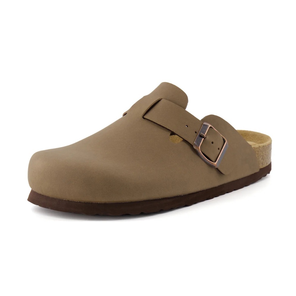 🆕 Taupe color clogs Cushionaire Women’s Size 11